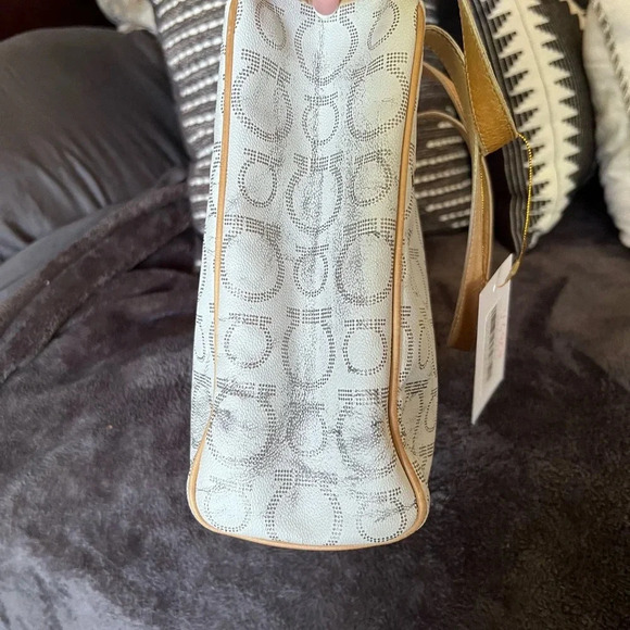 Salvatore Ferragamo tote - Picture 4 of 14